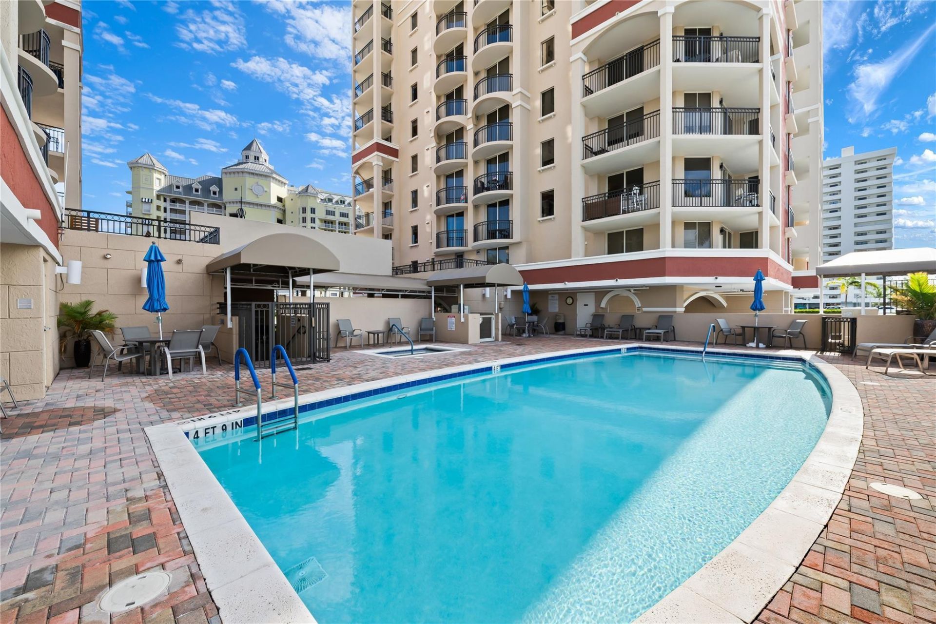 2011 N Ocean Boulevard, Unit 504, Fort Lauderdale, FL 33305 Photo