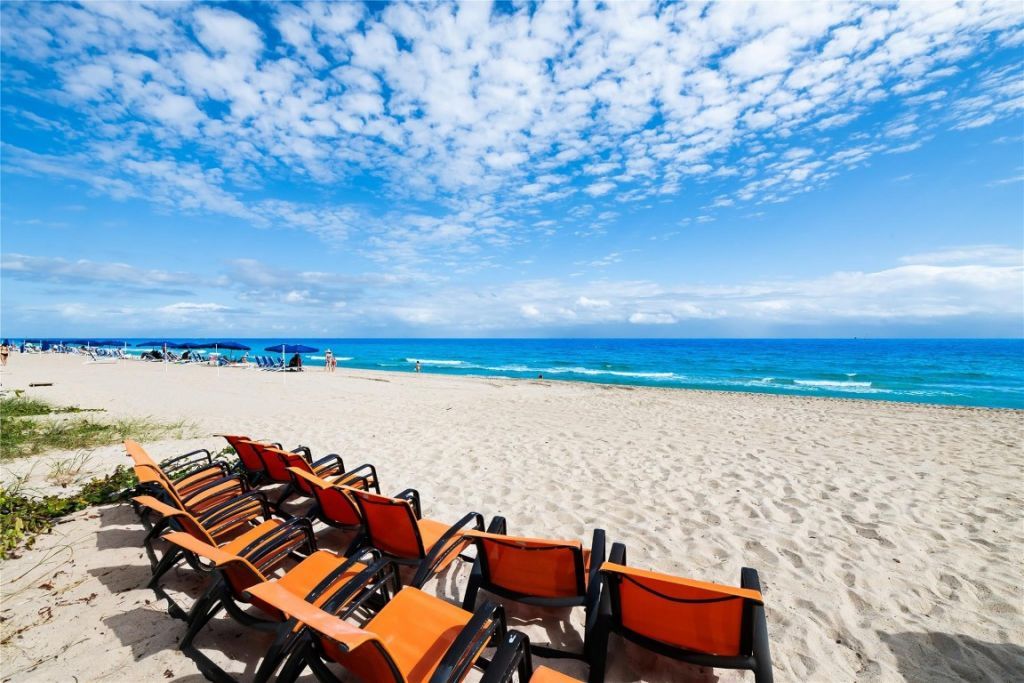 2011 N Ocean Boulevard, Unit 504, Fort Lauderdale, FL 33305 Photo