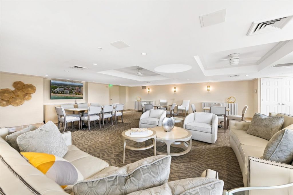 2011 N Ocean Boulevard, Unit 504, Fort Lauderdale, FL 33305 Photo