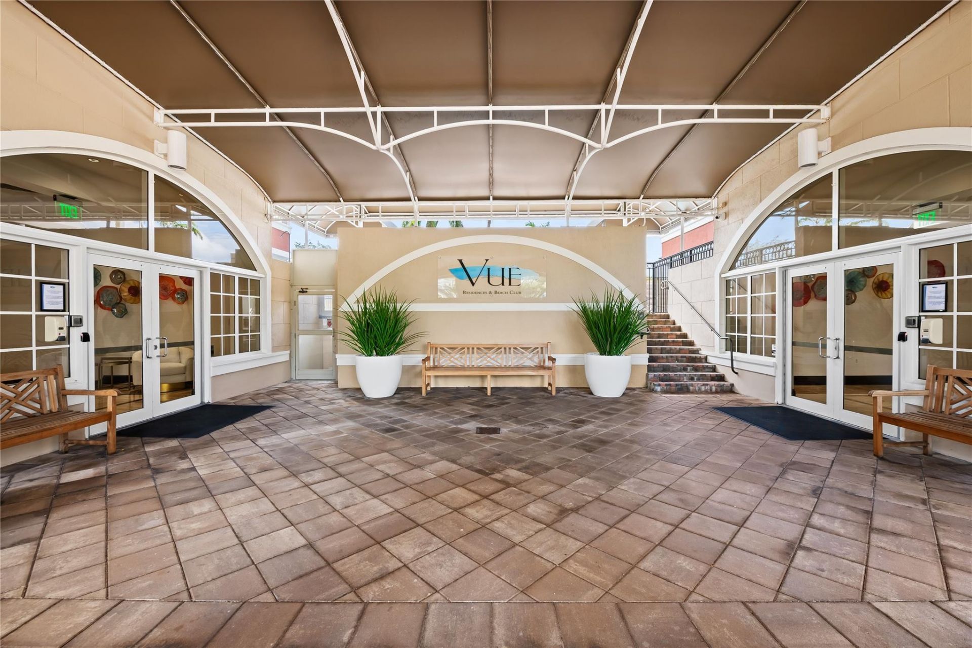 2011 N Ocean Boulevard, Unit 504, Fort Lauderdale, FL 33305 Photo