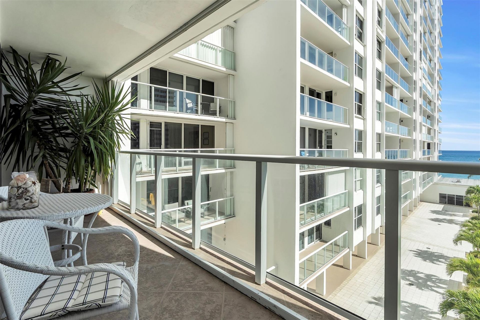4300 N Ocean Boulevard, Unit 4F, Fort Lauderdale, FL 33308 Photo