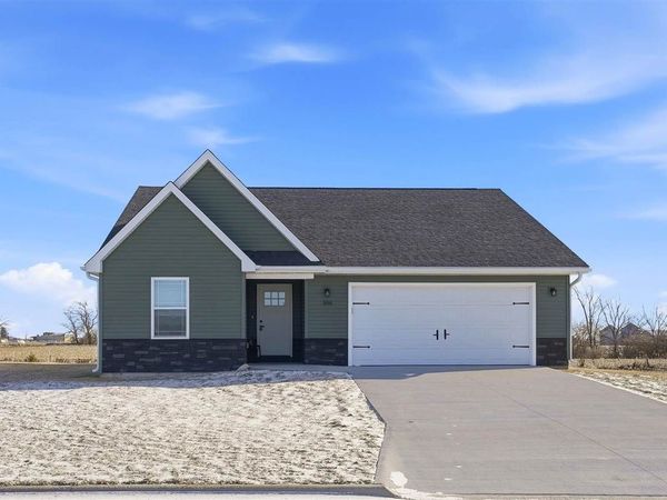 506 S 15th Ave, Washington, IA 52353