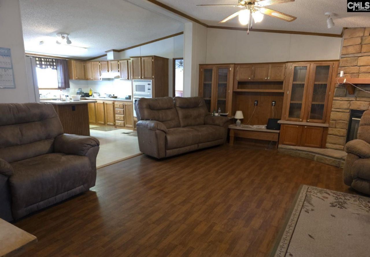 307 Tom Adams Road  Photo 9