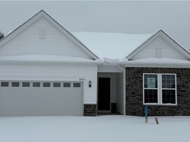 8304 Clydesdale Drive, Mentor, OH 44060 Photo 1