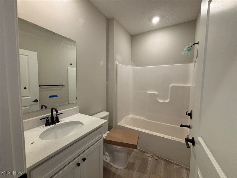 8304 Clydesdale Drive, Mentor, OH 44060 Photo 13