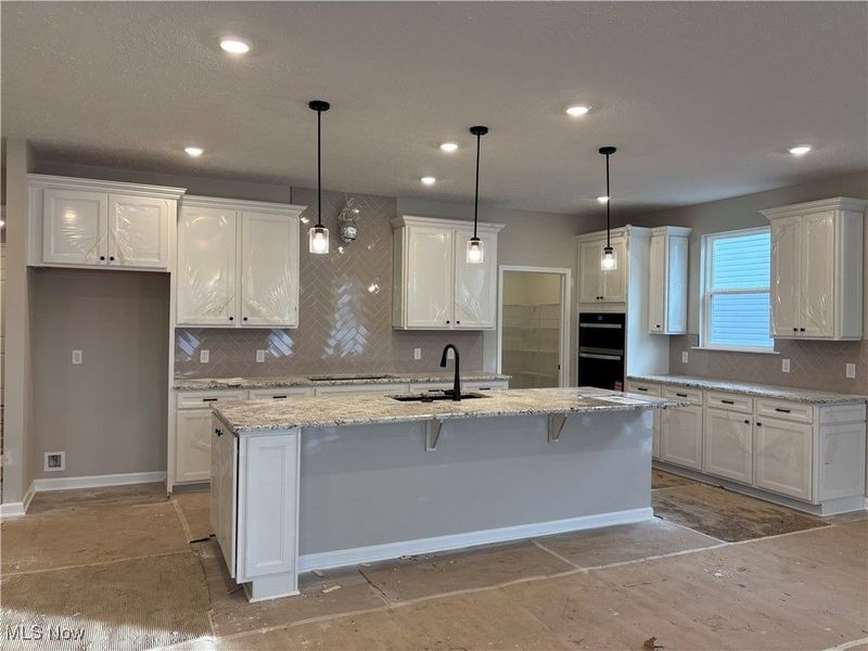 8304 Clydesdale Drive, Mentor, OH 44060 Photo 2