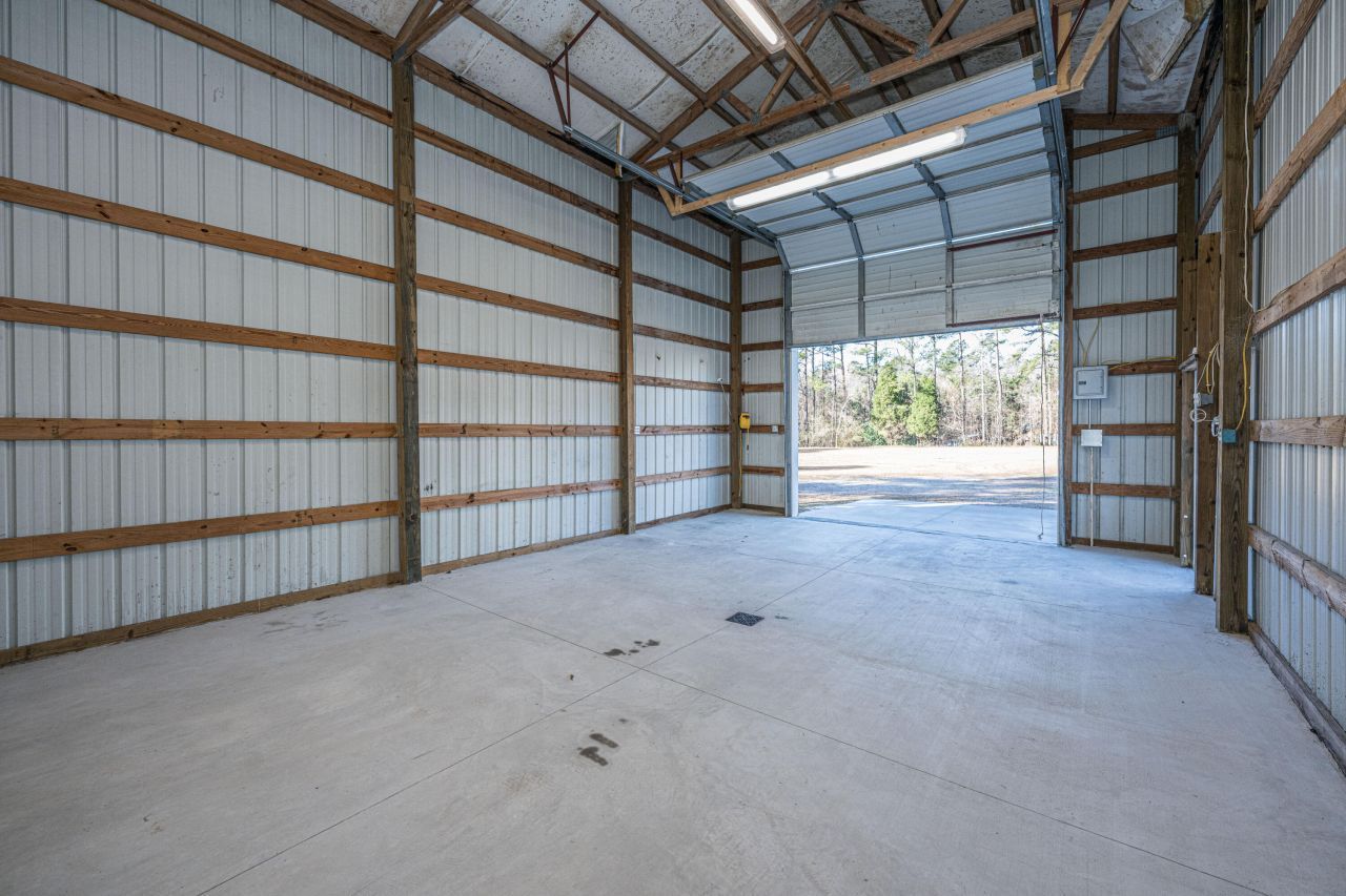 325 Linden Court Photo 51