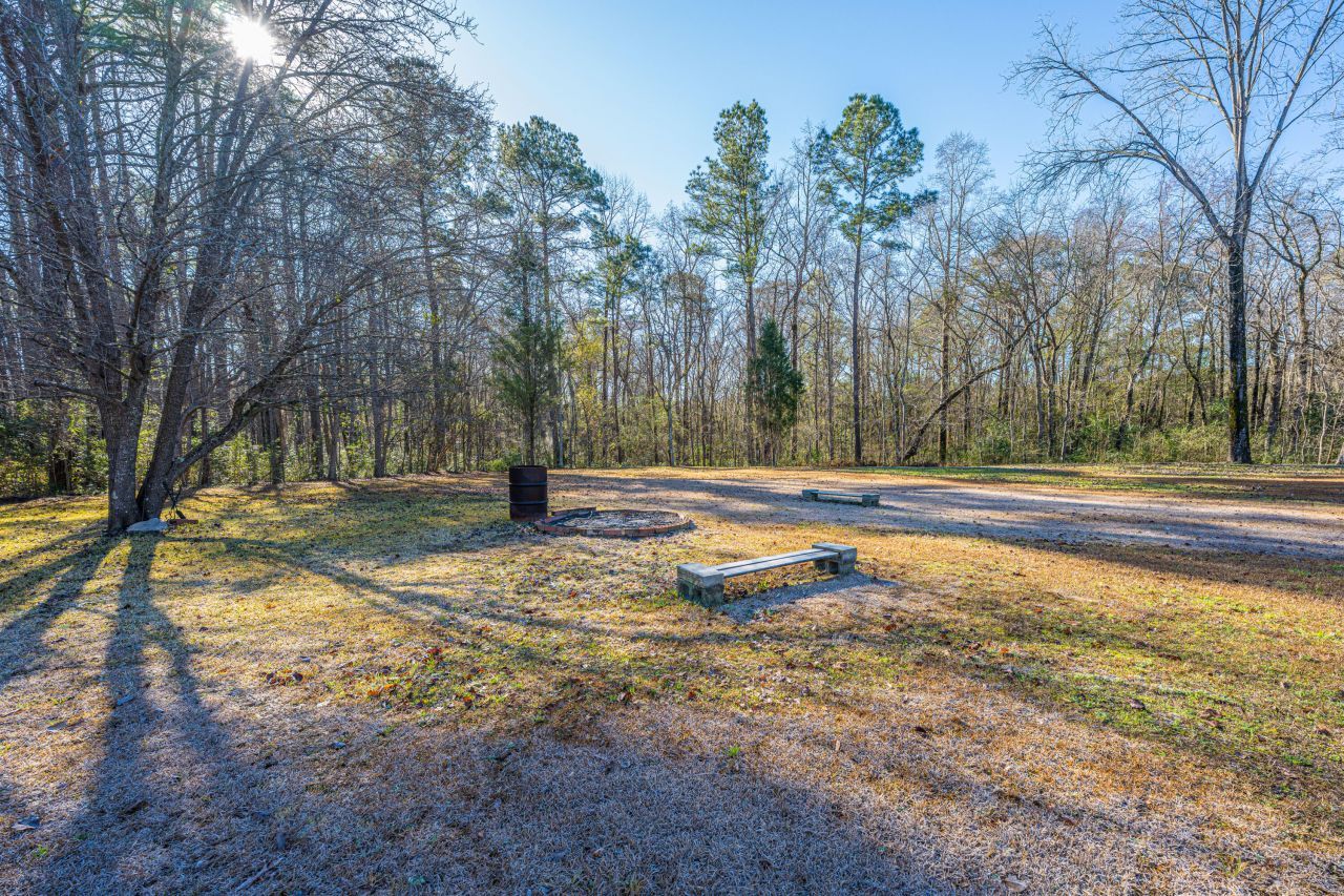 325 Linden Court Photo 59