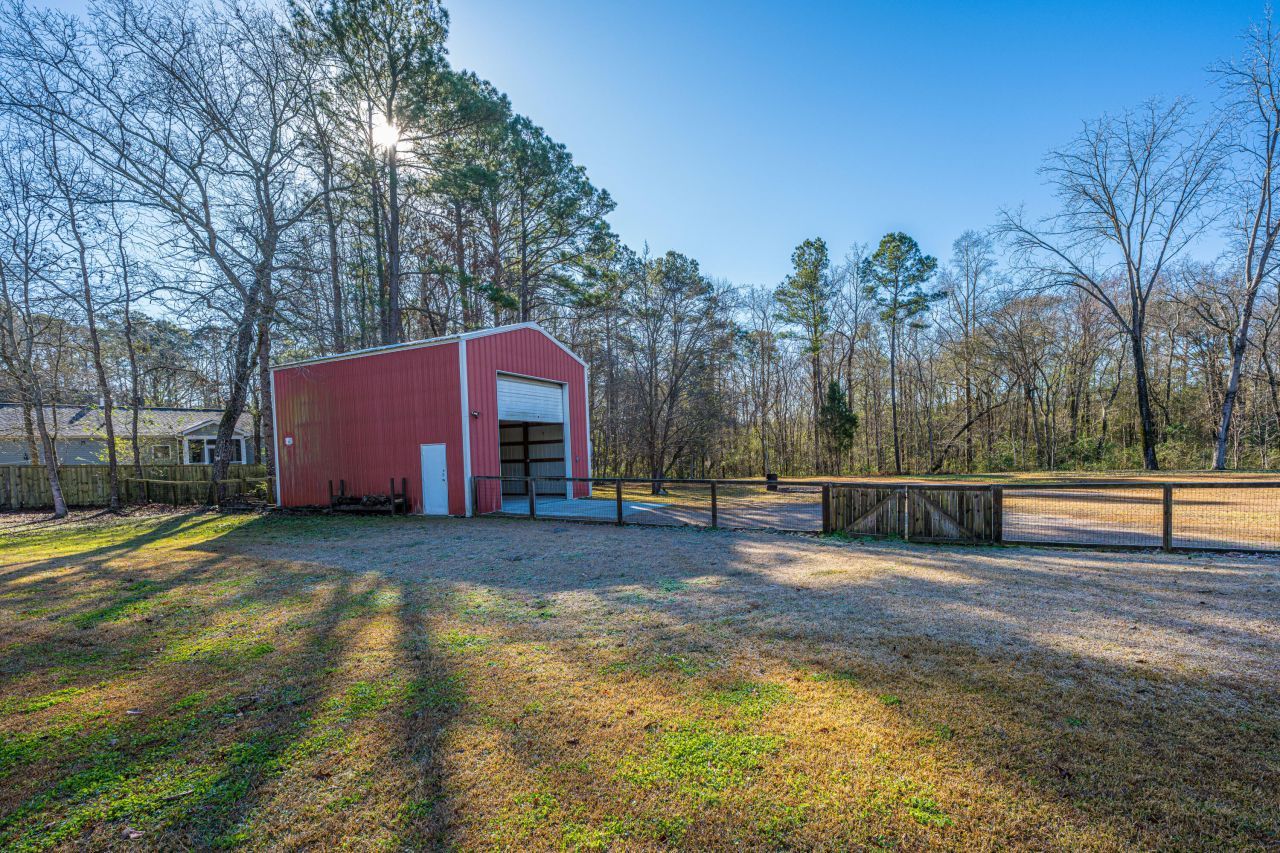 325 Linden Court Photo 62