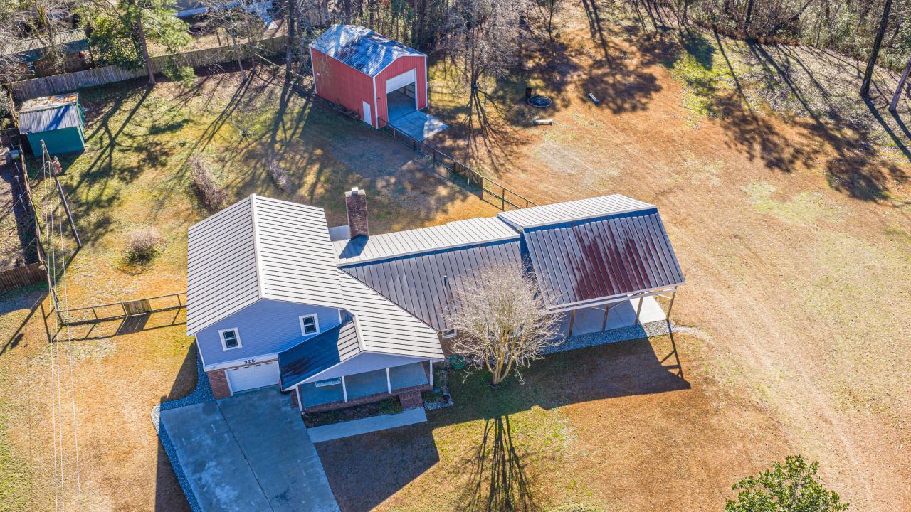 325 Linden Court Photo 65