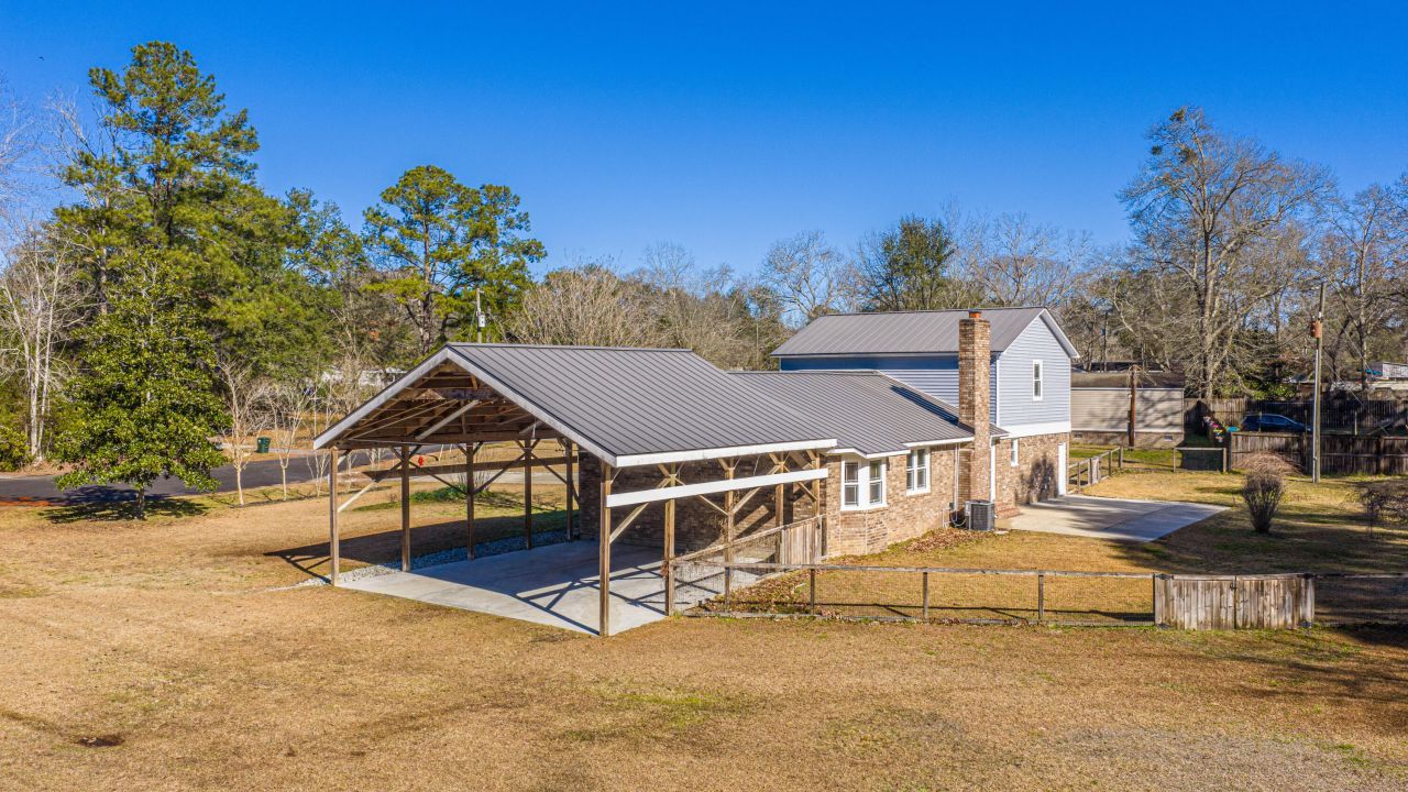 325 Linden Court Photo 83