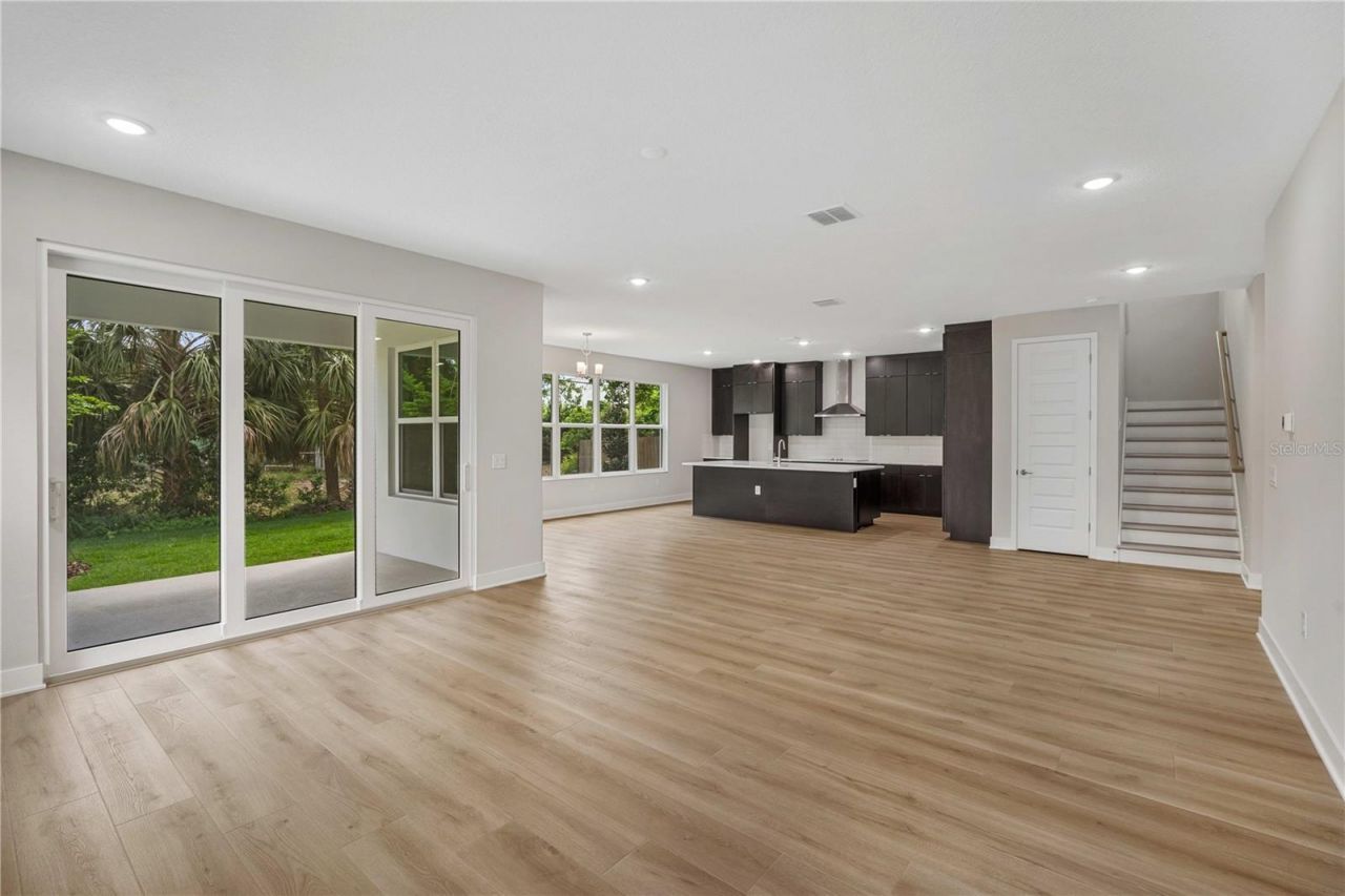 3310 W Rogers Avenue, Tampa, FL 33611 Photo