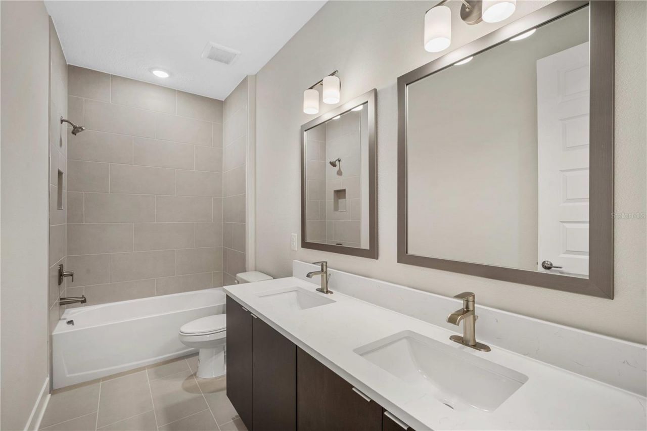 3310 W Rogers Avenue, Tampa, FL 33611 Photo
