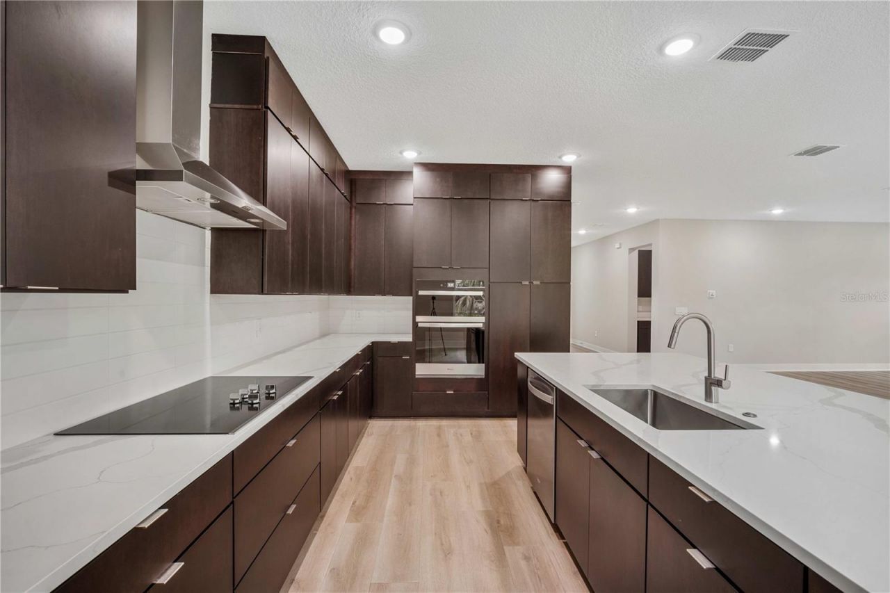 3310 W Rogers Avenue, Tampa, FL 33611 Photo