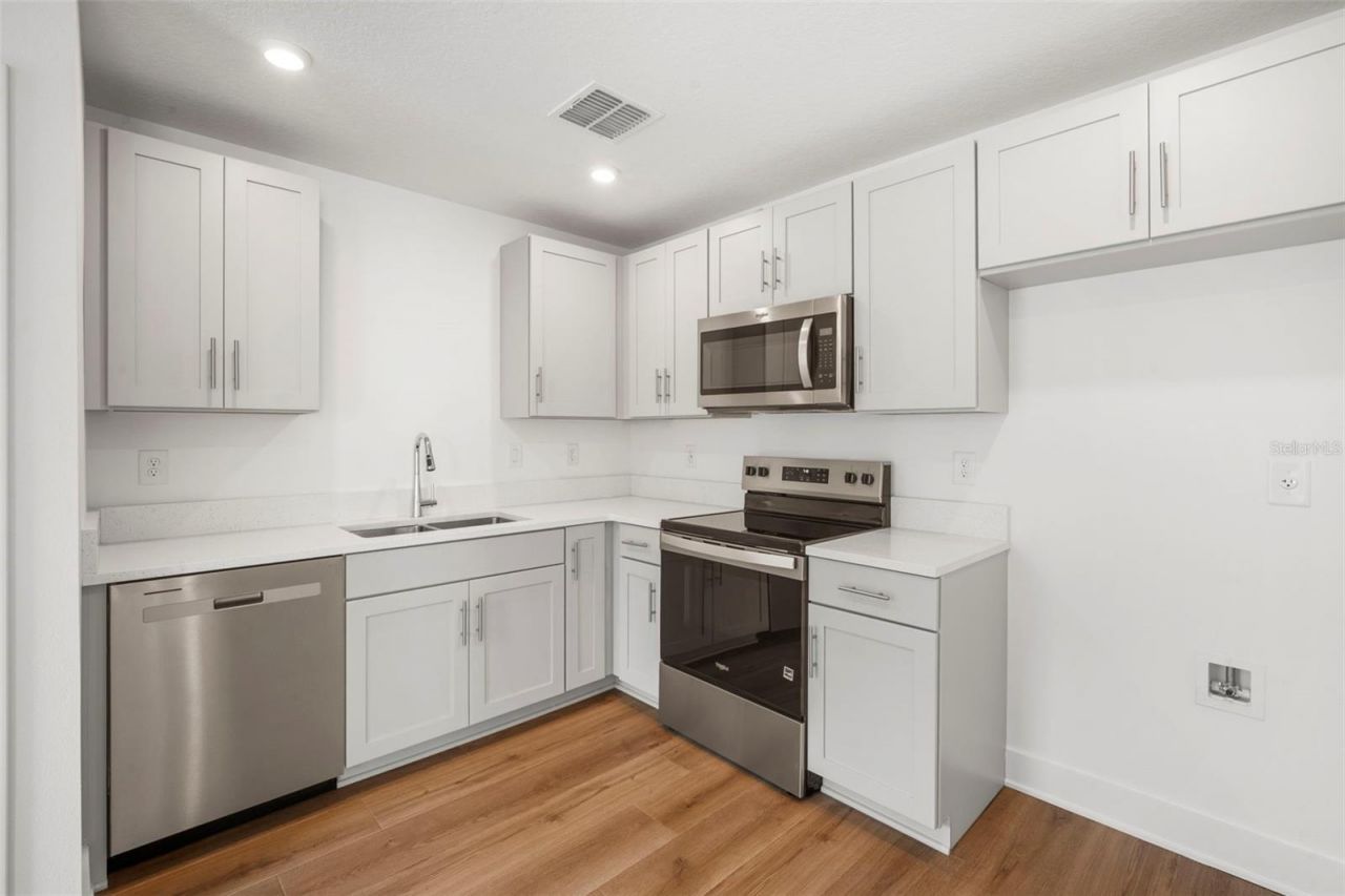320 43rd Avenue N, Saint Petersburg, FL 33703 Photo