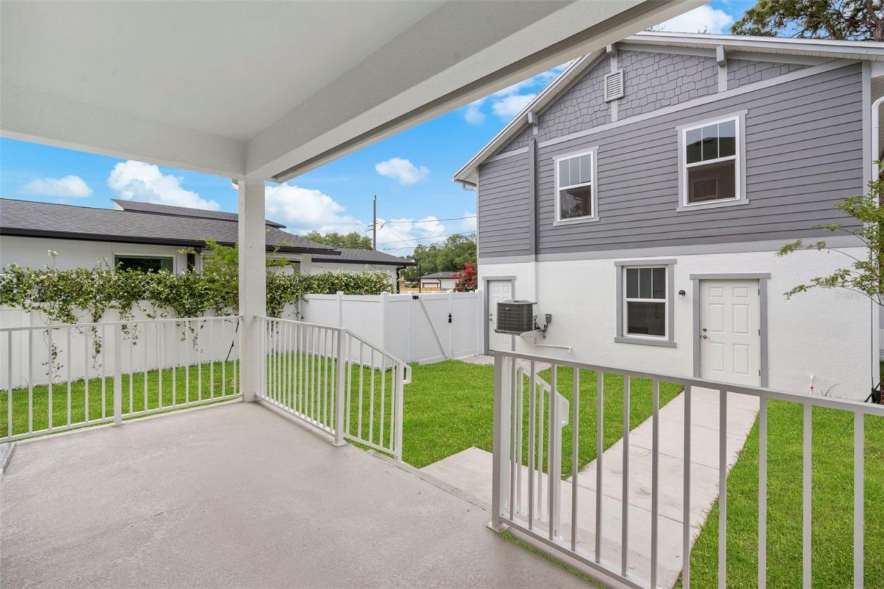 320 43rd Avenue N, Saint Petersburg, FL 33703 Photo