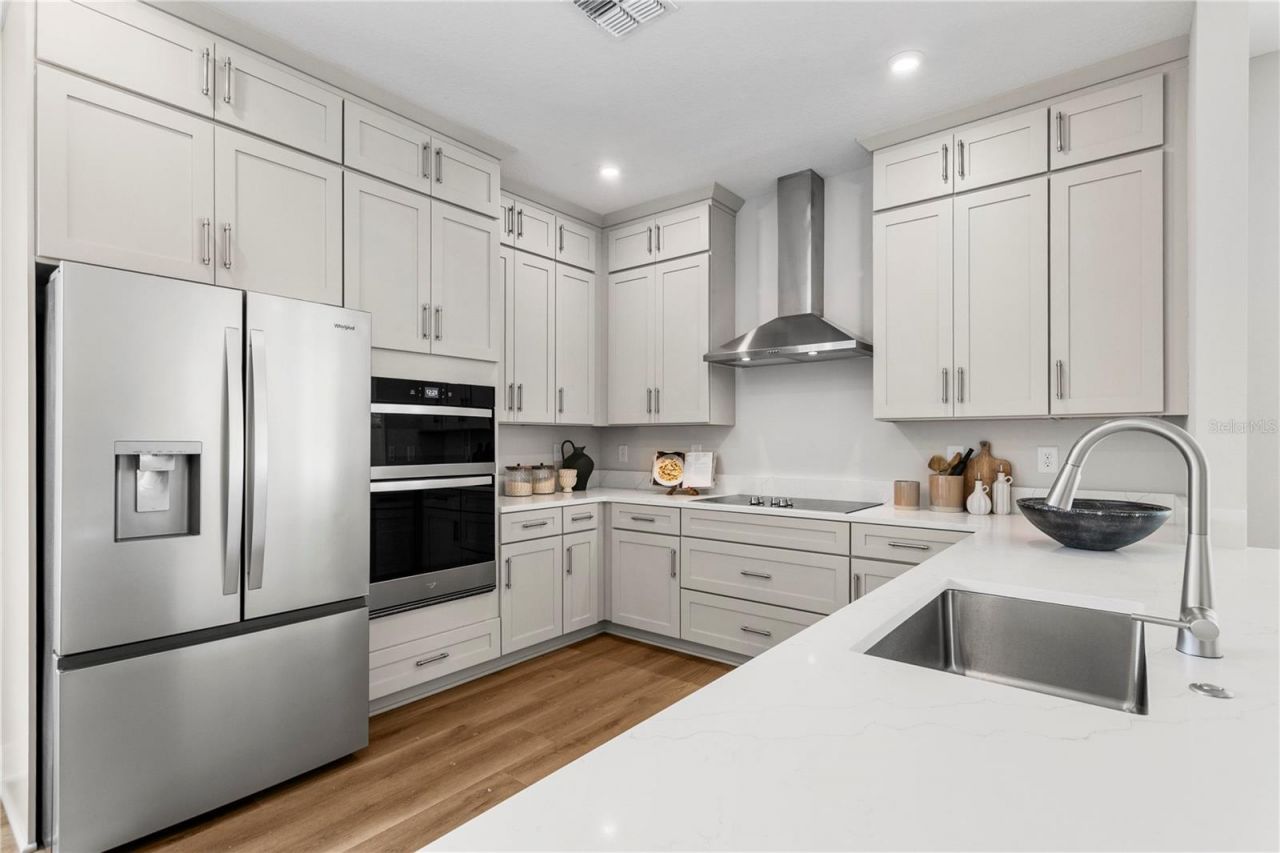 320 43rd Avenue N, Saint Petersburg, FL 33703 Photo