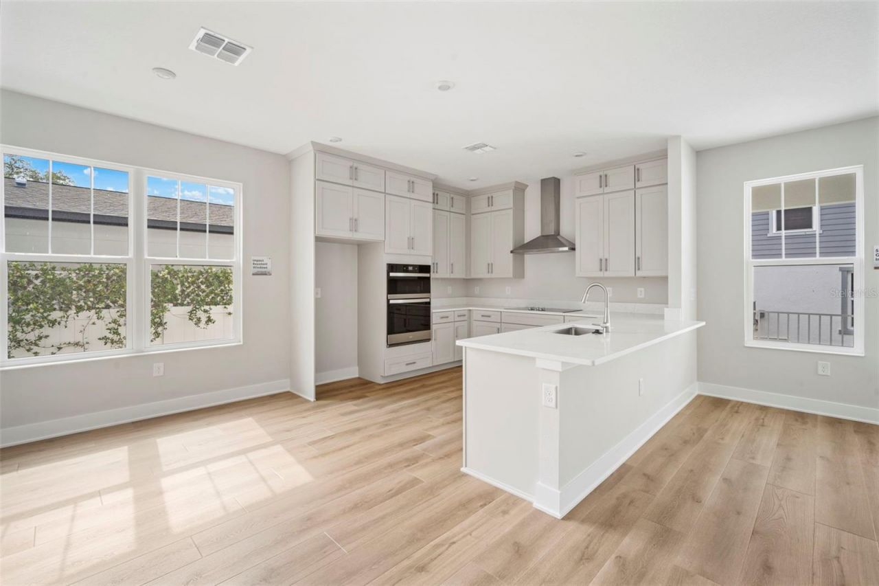 320 43rd Avenue N, Saint Petersburg, FL 33703 Photo
