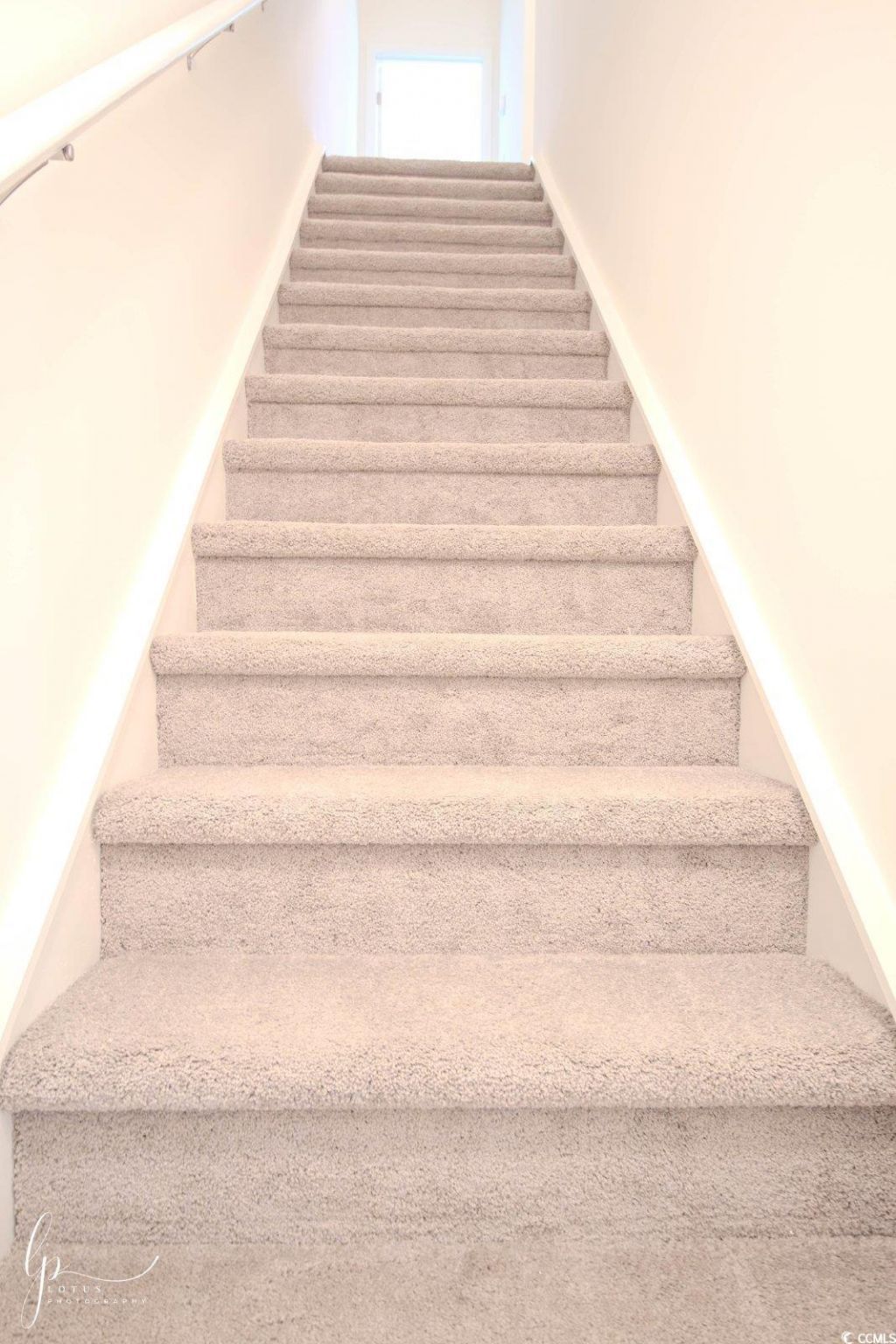 119 Crescent Way Photo 7