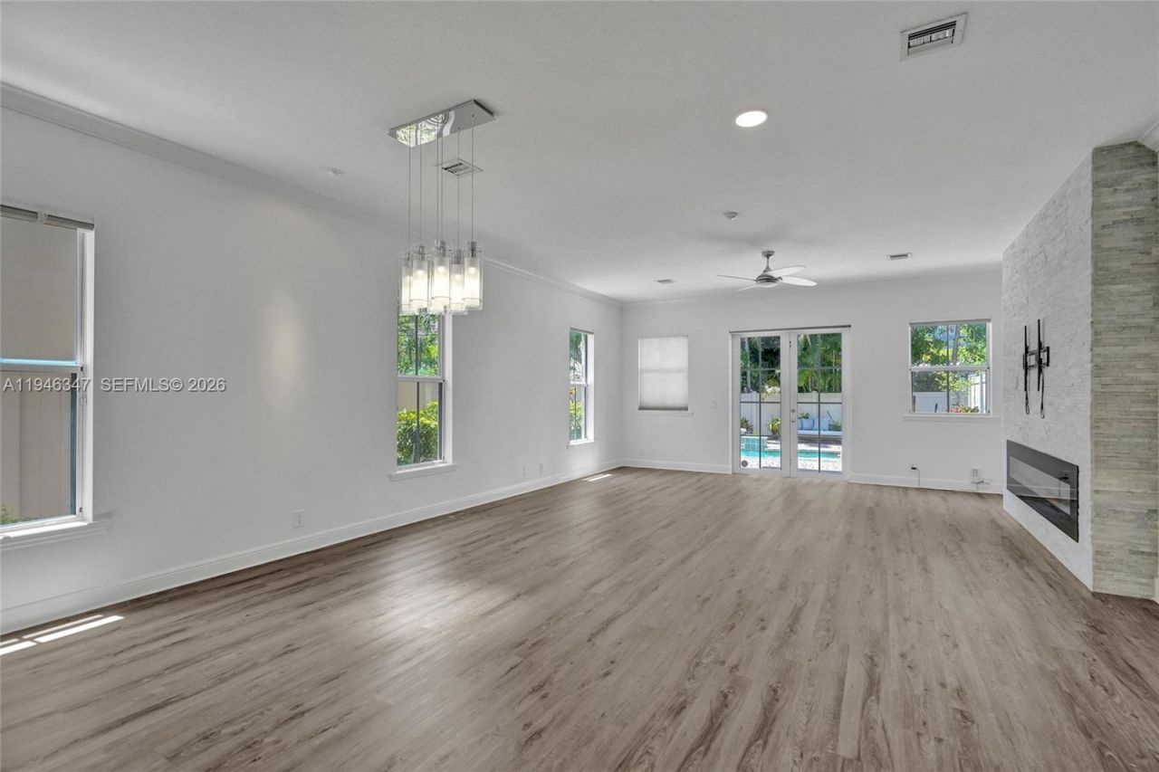 1115 NE 14th Ave, Fort Lauderdale, FL 33304 Photo