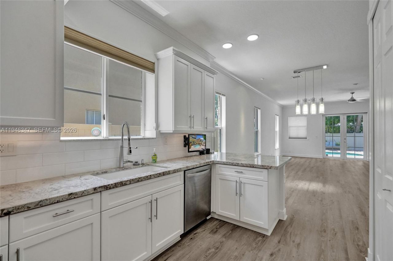 1115 NE 14th Ave, Fort Lauderdale, FL 33304 Photo