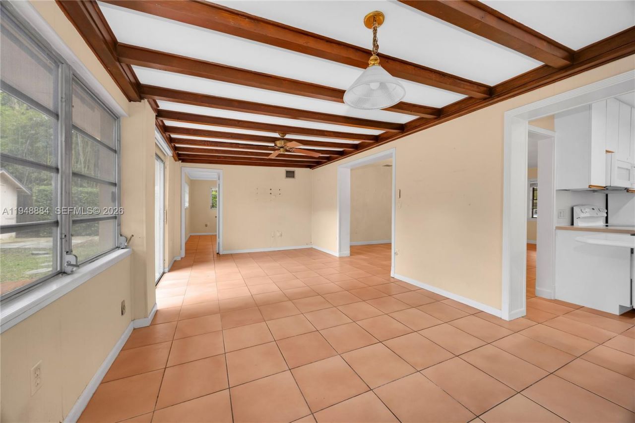 8115 SW 63rd Pl, Miami, FL 33143 Photo