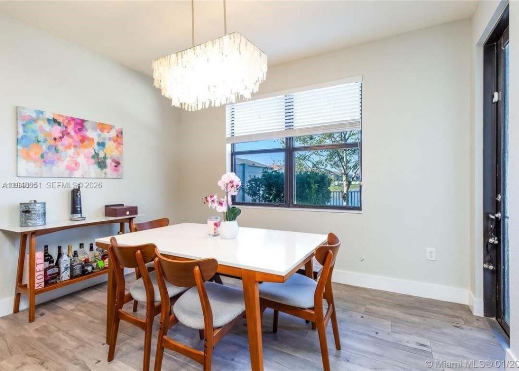 10034 W 32nd Ln, Hialeah, FL 33018 Photo