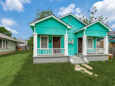 733 W Page Avenue, Dallas, TX 75208