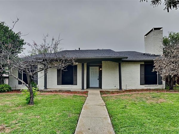 1711 Chesterfield Drive, Carrollton, TX 75007