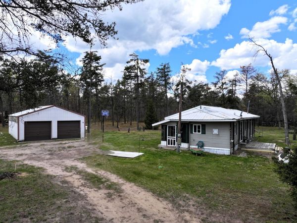 2762 S Horseshoe Trail, Grayling, MI 49738