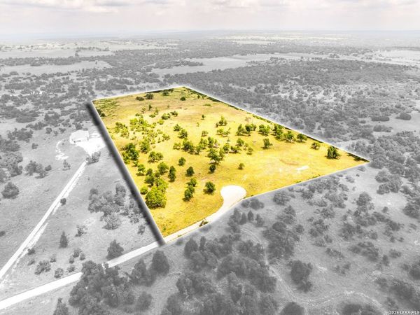 596 Ruger Road, Fredericksburg, TX 78624