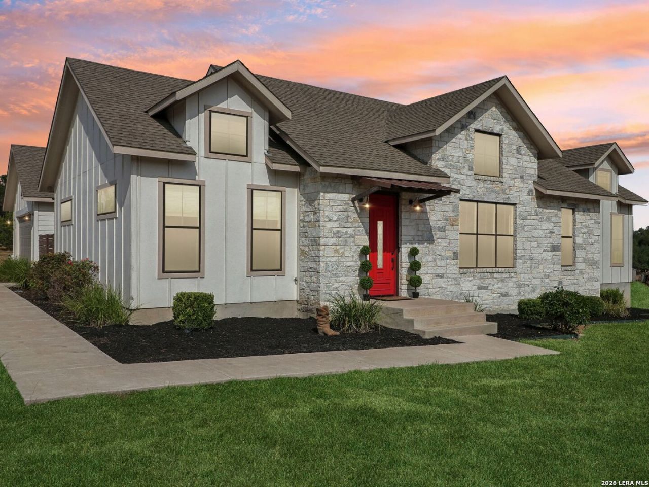 120 Golden Eagle Loop, Canyon Lake, TX 78133 Main Photo