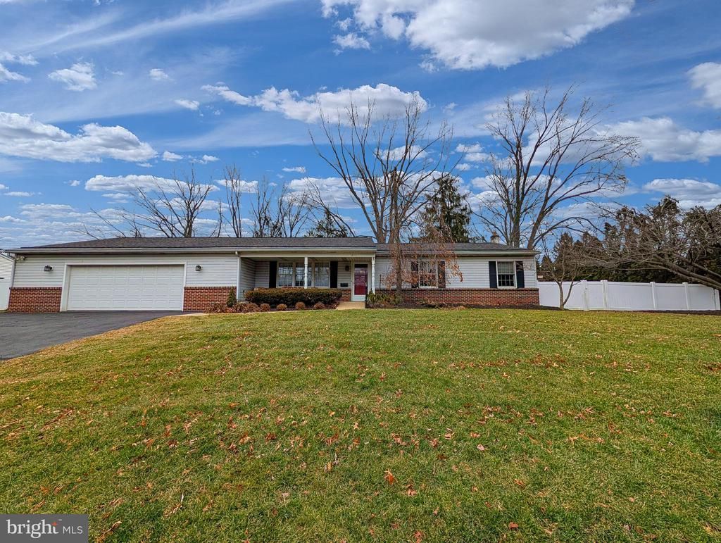 807 N Broad Street, Doylestown, PA 18901 Main Photo