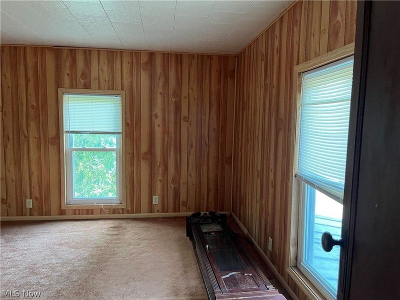329 S Market Street, Amsterdam, OH 43903 Photo 11