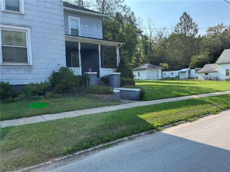329 S Market Street, Amsterdam, OH 43903 Photo 2
