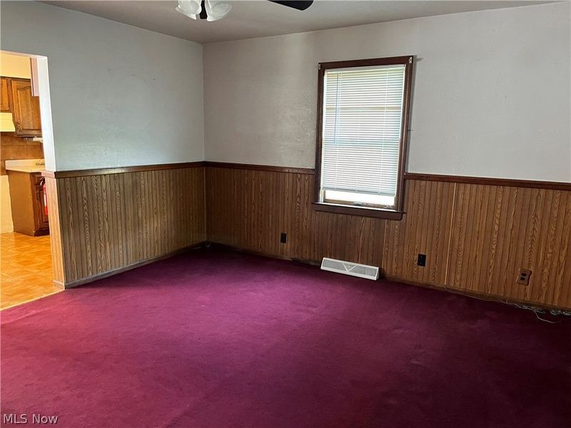 329 S Market Street, Amsterdam, OH 43903 Photo 6