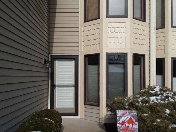 15504 Roxboro Drive, Middleburg Heights, OH 44130