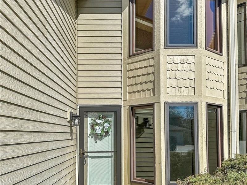 15504 Roxboro Drive, Middleburg Heights, OH 44130 Photo 1