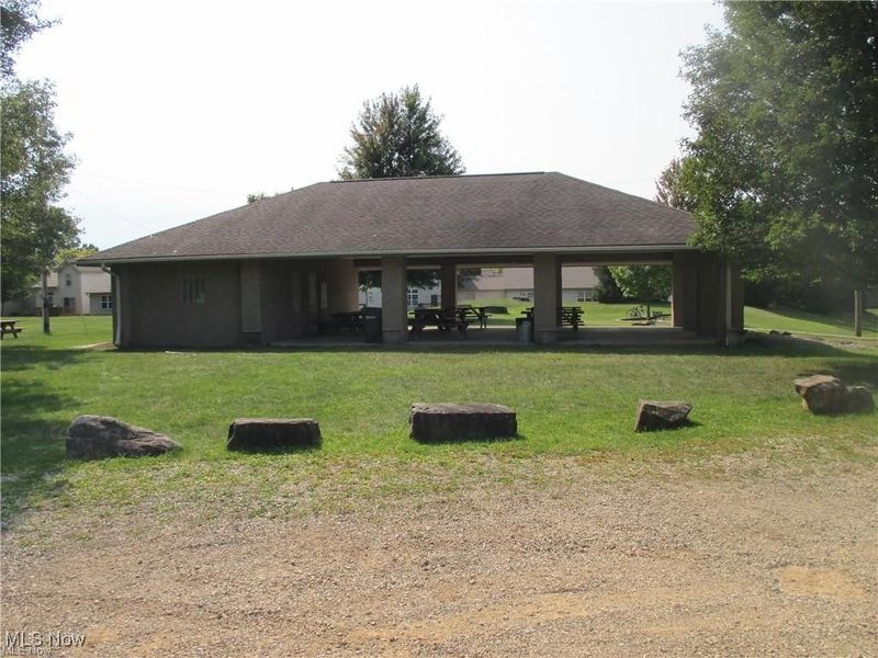 15504 Roxboro Drive, Middleburg Heights, OH 44130 Photo 24