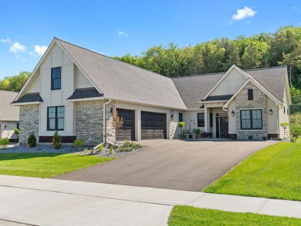 2359 Sydney Lane, Hudson, WI 54016