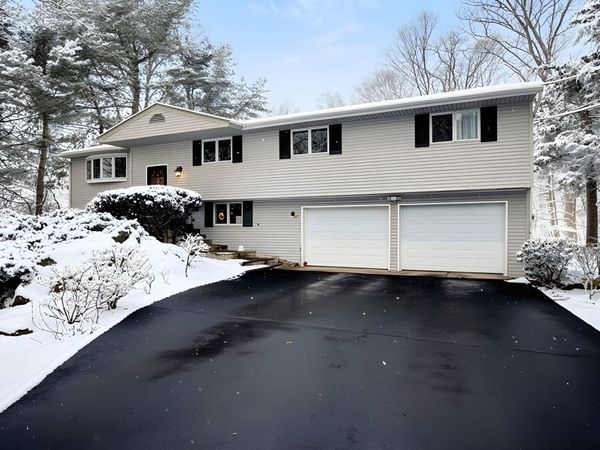 29 Meadow Lane, Chappaqua, NY 10514