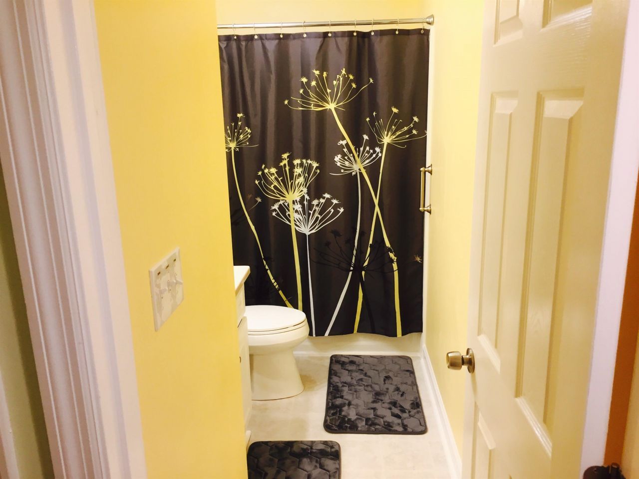 2000 Greens Blvd. Photo 10