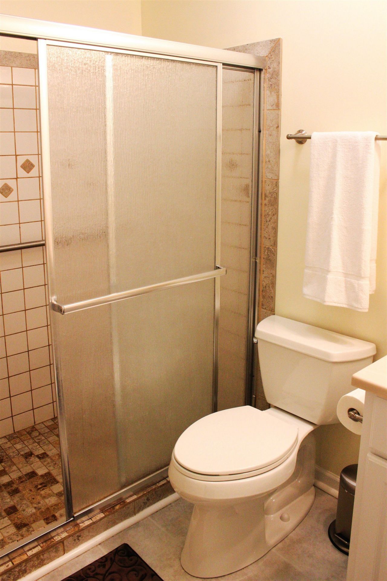 2000 Greens Blvd. Photo 15