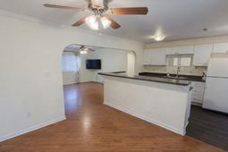 2000 Greens Blvd. photo 4