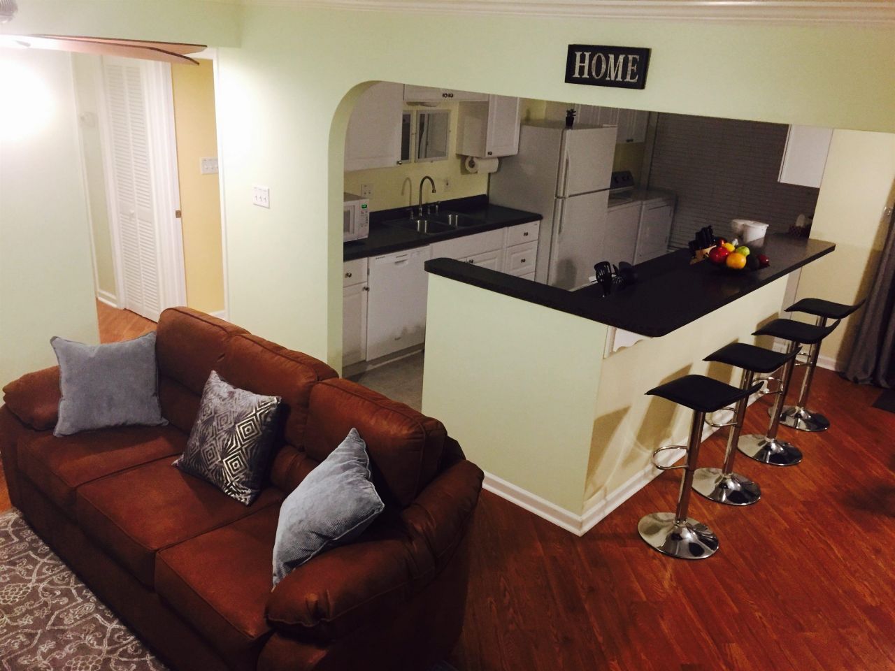 2000 Greens Blvd. Photo 4