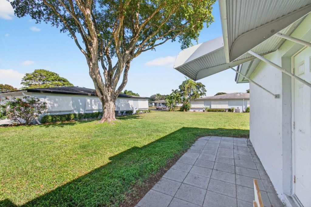 417 High Point Boulevard, Unit D, Delray Beach, FL 33445 Photo