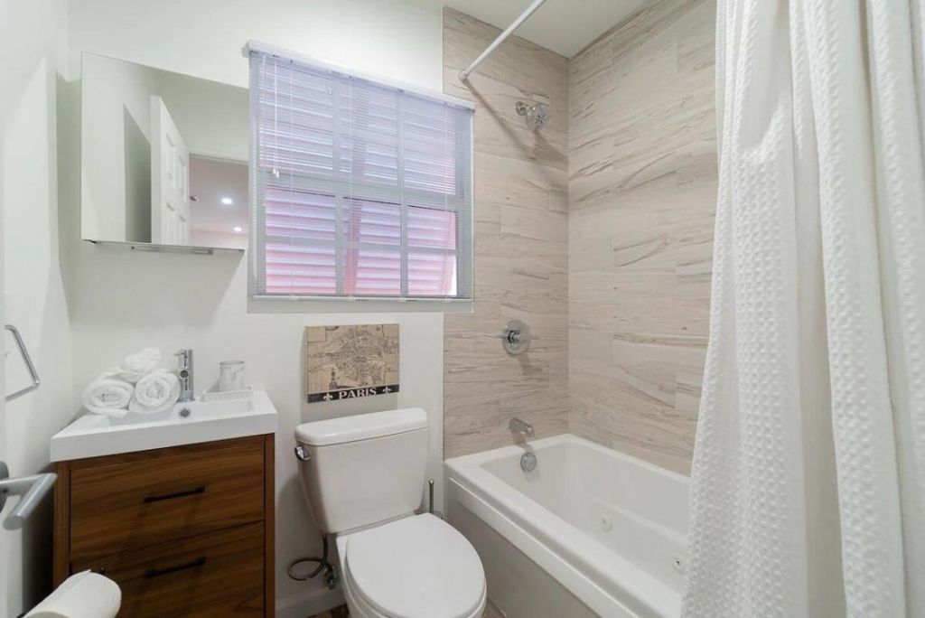 616 Claremore Drive, West Palm Beach, FL 33401 Photo