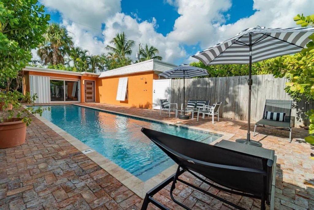 616 Claremore Drive, West Palm Beach, FL 33401 Photo