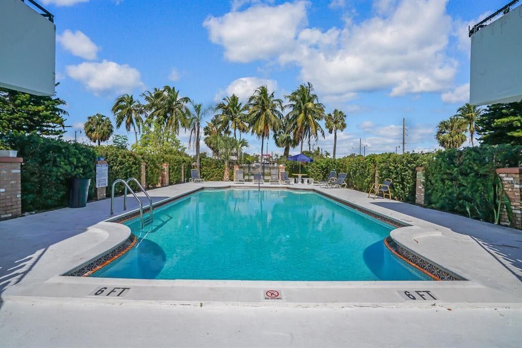 230 SW 1st Street, Unit G-8, Pompano Beach, FL 33060 Photo