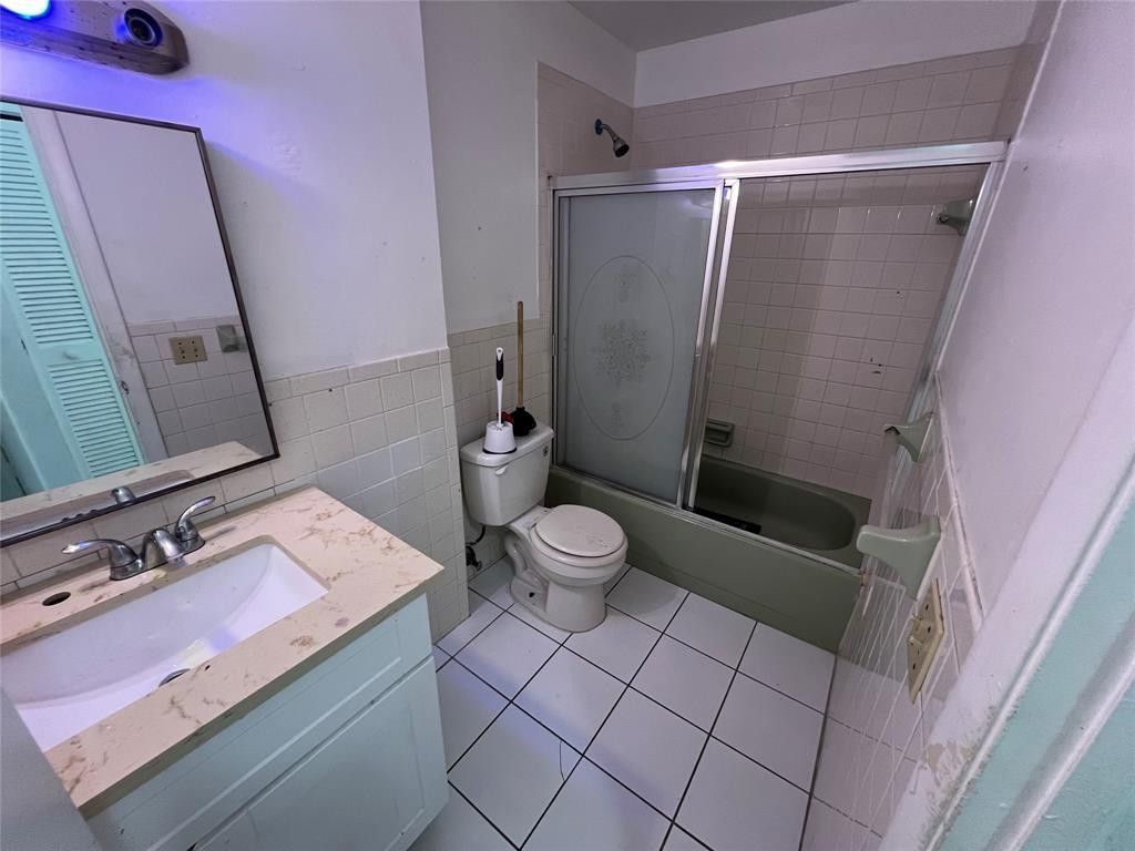 230 SW 1st Street, Unit G-8, Pompano Beach, FL 33060 Photo